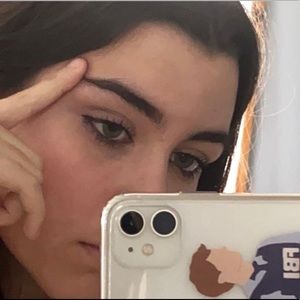 Meet your Posher, Casey